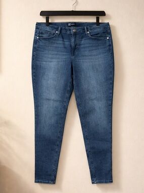 GAP Women's Dark Blue Skinny Jeans